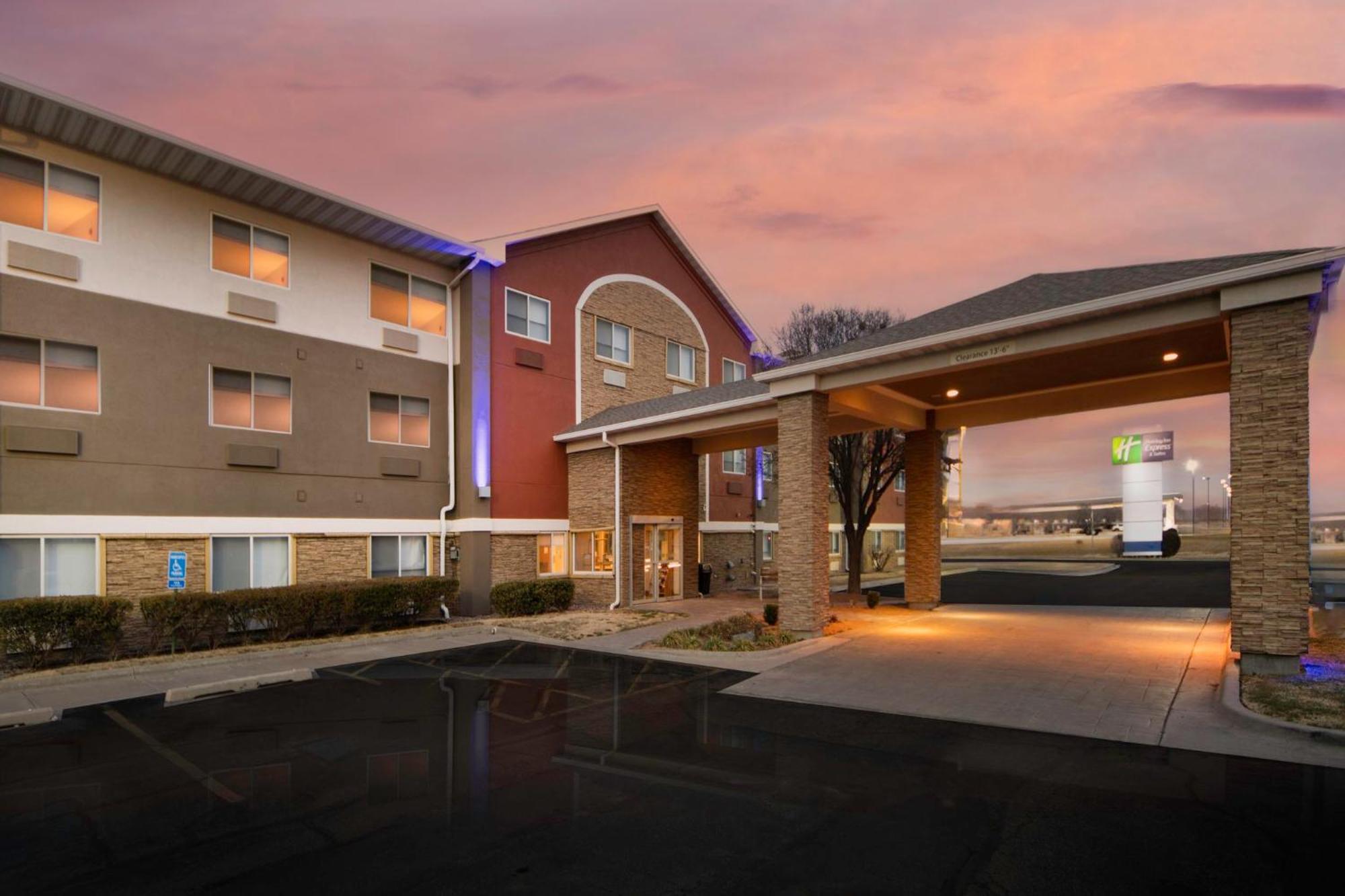 Holiday Inn Express - Canyon By Ihg Exterior foto
